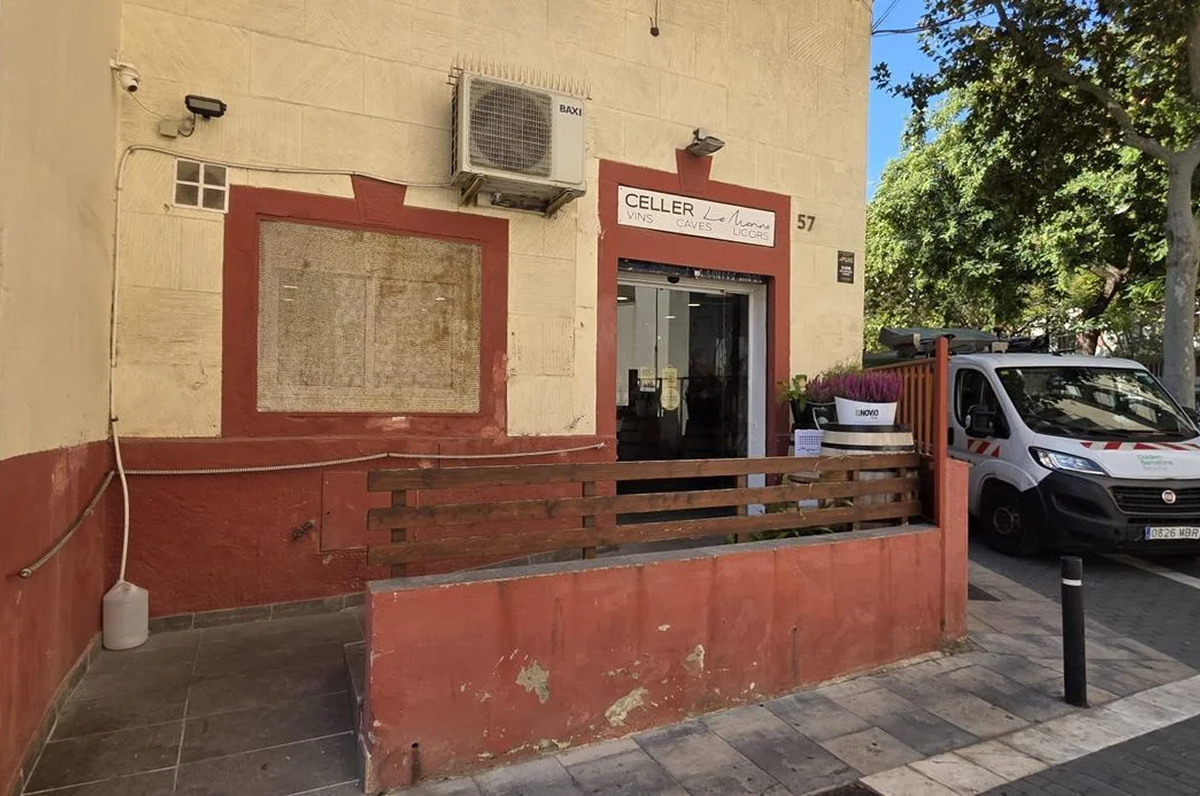 Local en venta Calle l'Aviador Duran 2, La Marina del Port